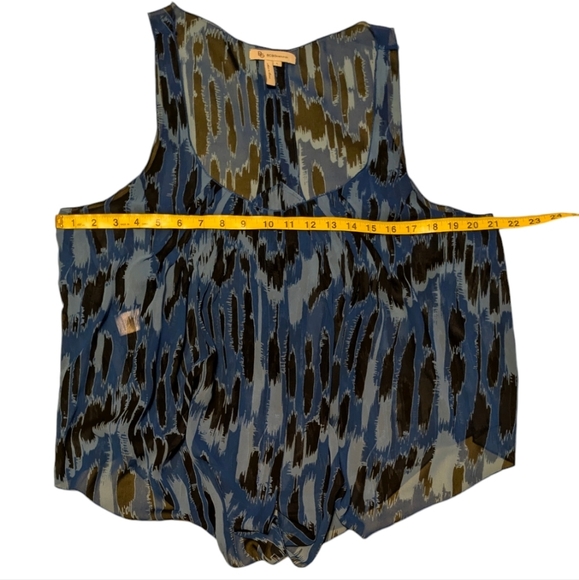 BCBGeneration Blue Abstract Top Print Flowy Lightweight Y2K Dopamine Tank, Large - Picture 9 of 9